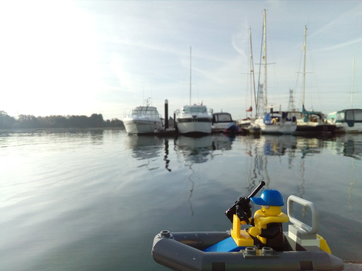 MiniBoating tweet picture