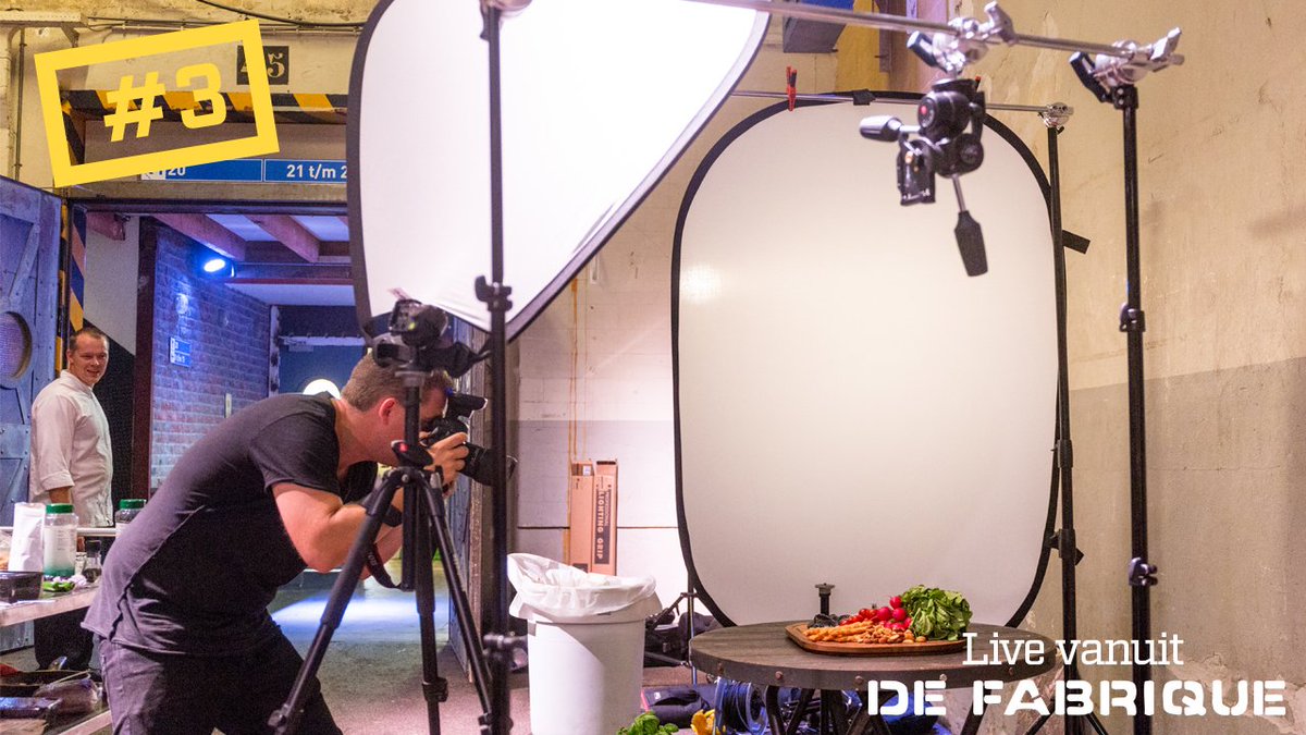 #3 Live vanuit DeFabrique: Food fotografie tips van Kevin. Benieuwd hoe het achter de schermen ging? Check de vlog! youtube.com/watch?v=OaX3fR…