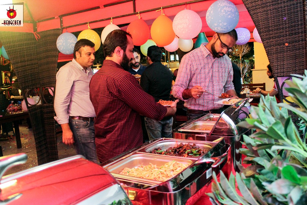 Hengchenme's tweet photo. Birthday party at Hengchen Motor City ...... yet another happy customer.
#Dubaiparties #Birthday #Celebration #Happylife #DXB #Foodie https://t.co/dDFCe2aq3V