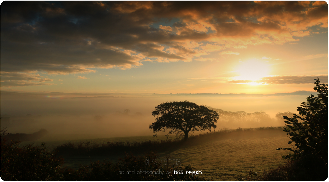 RussMyners's tweet photo. Fog over the River Loughor @DerekTheWeather @kelseyredmore @ruthwignall @ShoutOutWales @TheBridgeLlan @JONWOOLDRIDGE82 @behnazakhgar https://t.co/mZGwvA6voD