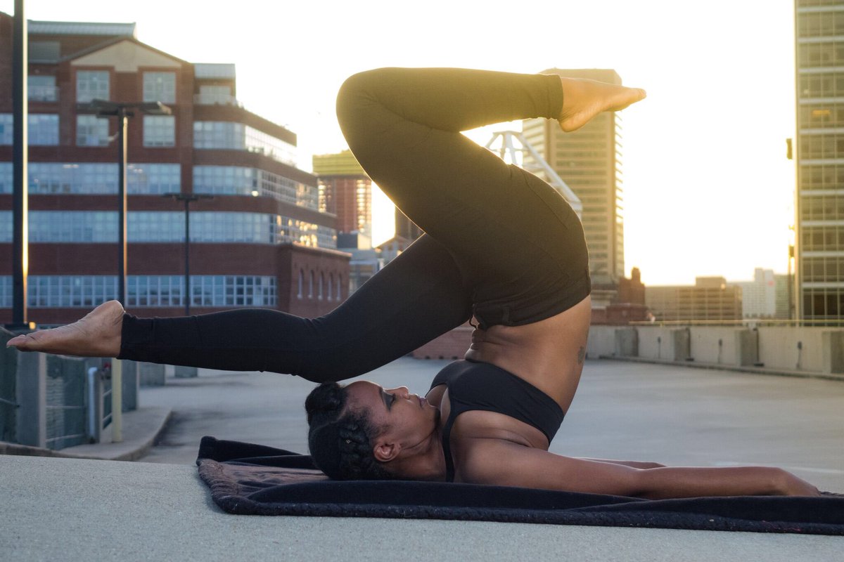 BmoreBeloved's tweet photo. "Let yo booty do dat yoga" π ππ½πͺπΎ
#CharmingArmy #mermaidbraid #YearThirtyPhotoshoot
@JanelleMonae https://t.co/3prfETHEtl