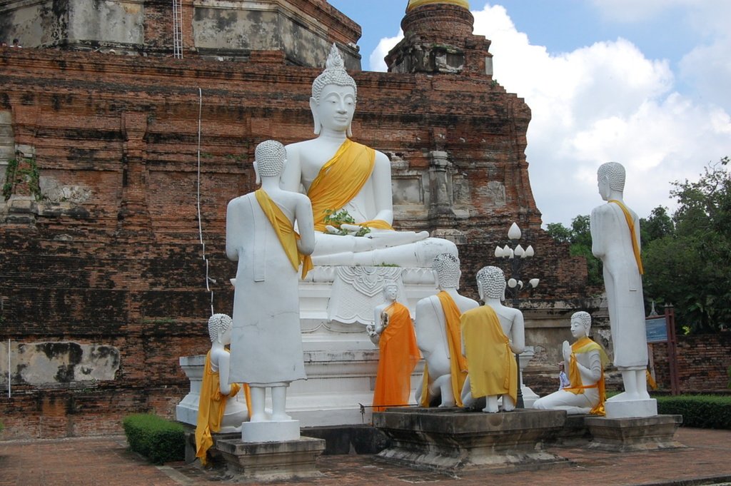 hornets_ski_org's tweet photo. Ayutthaya in Thailand
#Ayutthaya
#Thailand
#アユタヤ
#タイ
#travel 
#travelpics
#travelpic
#travelphotography 
#worldtri… https://t.co/MBuABXSMbH https://t.co/ZBm2pYsKMP