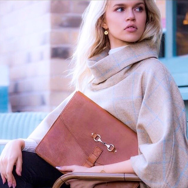 Grays1922's tweet photo. #beaboss #gettingstuffdone #thursdaymotivation 
Macklin Laptop Case in Tan Leather available at https://t.co/YcF4xc5r40 https://t.co/lEJ7QGzW71