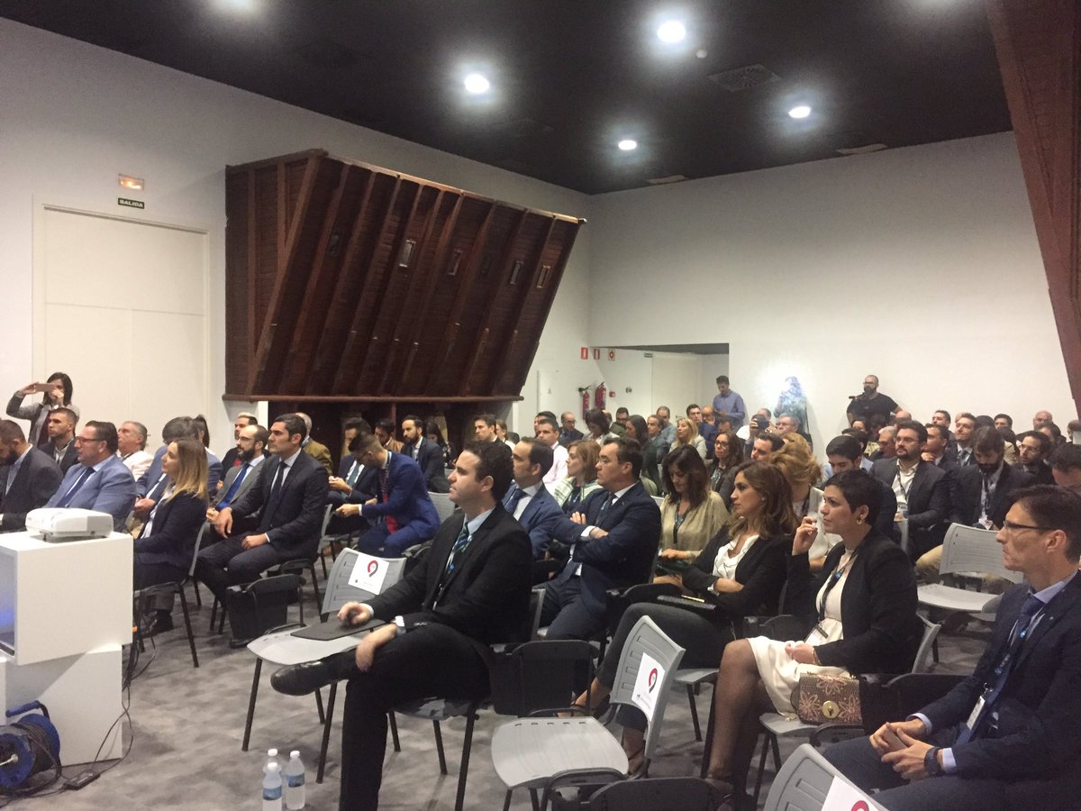 Más de 100 empresarios y directivos asisten a las Conferencias de Alto Impacto de <a href="/EBCBusiness/">EBC Business Point</a> hoy en <a href="/Alcaladguadaira/">Alcalá de Guadaíra</a>