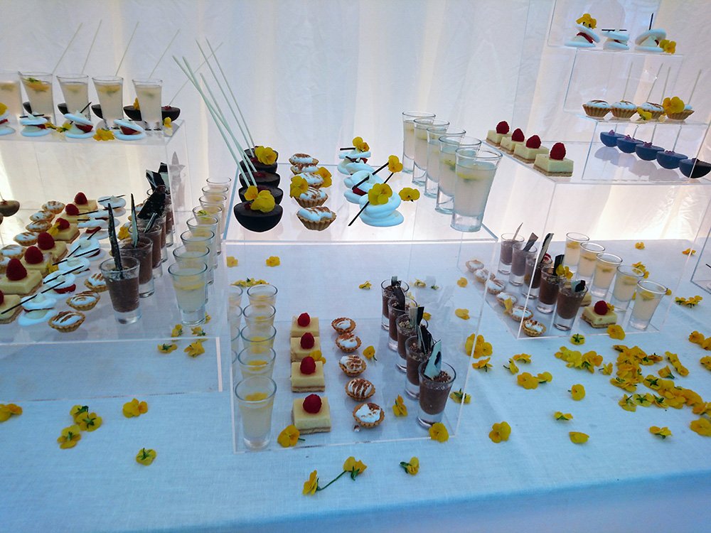 softleyevents's tweet image. One of our fav desserts ever. Displayed on pristine Perspex cubes which were beautifully lit – stunning and scrumptious.
#throwbackthursday