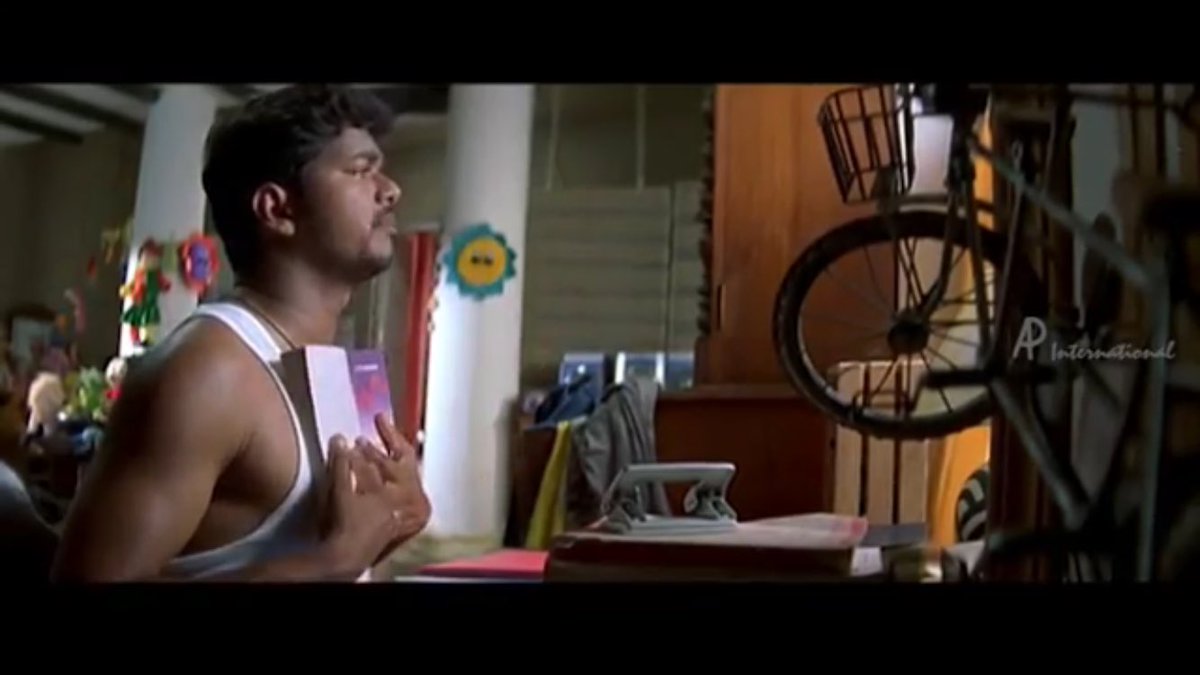 Lyricist_Vivek's tweet photo. Indian economy is Indian economy
Japan economy is Japan economy
Indian economy is d best economy 
Indian econmy is police econmy part1part2😋 https://t.co/xfnt63PZXy