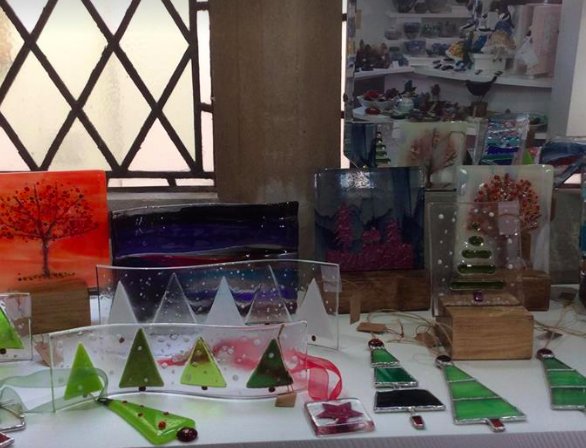 workhousechapel's tweet photo. WE ARE NOW OPEN! It's looking wonderful come in and join us for a stress free browse around our beautiful makers &amp; artists. Open 10.30 - 4.30pm EVERYDAY! https://t.co/p06Aq6izav