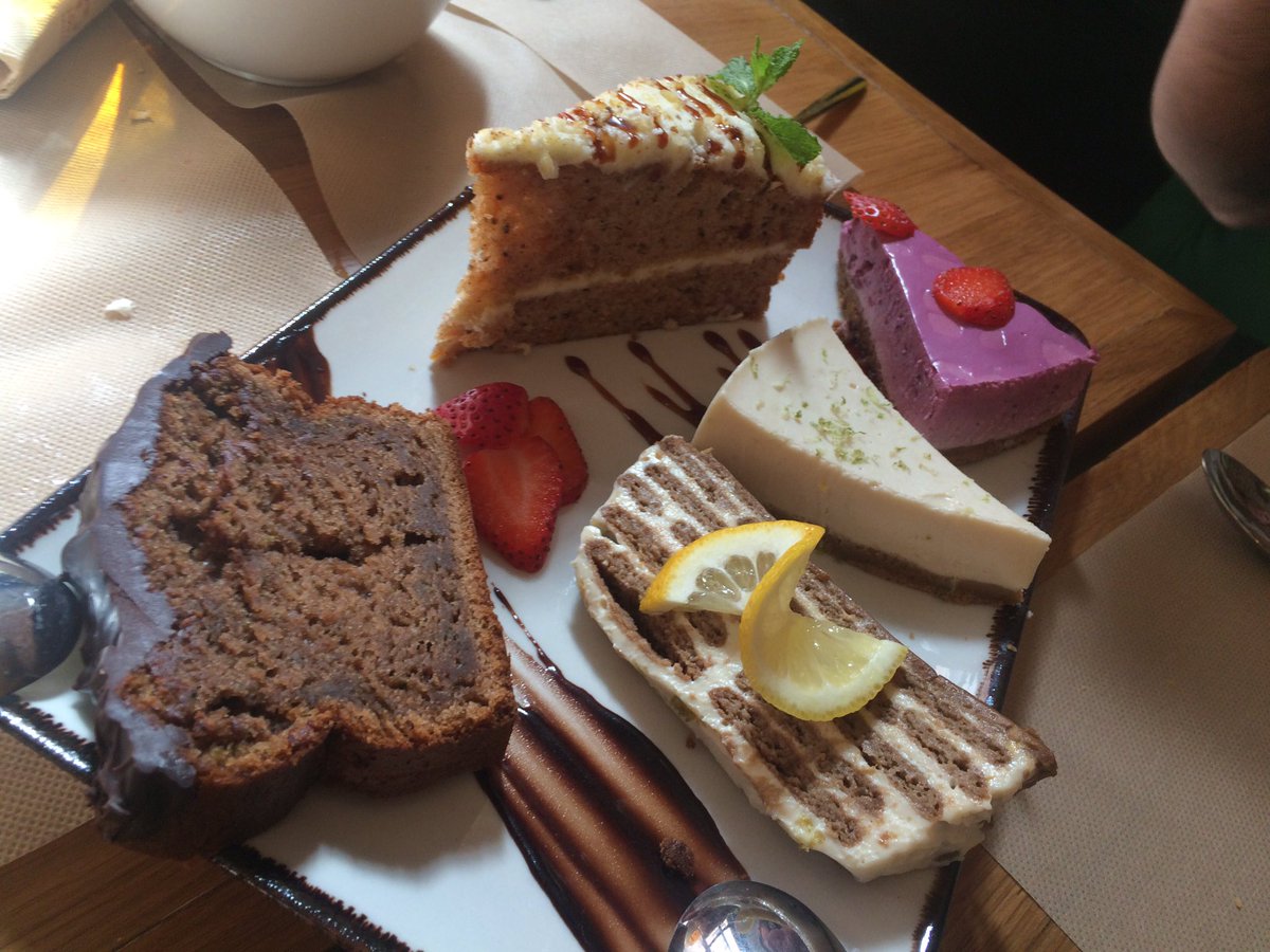 rgalar's tweet photo. #desayuno bajo en calorías #cheesecake #lemon #chocolate #mojito #cranberries #arandanos #zanahoria #carrotcake #menta #fresas #bizcocho https://t.co/mW0j0o7OZb
