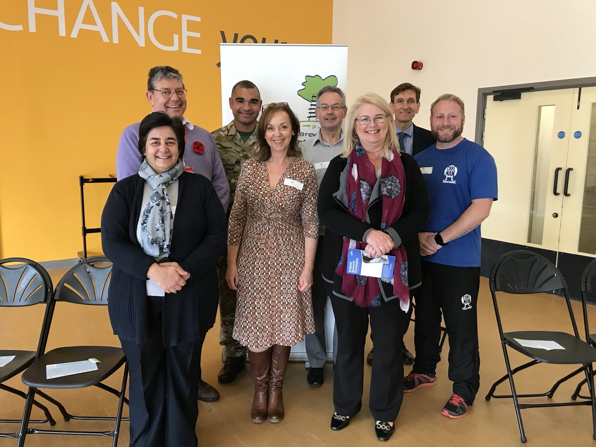 worktreegrowing's tweet photo. Great Career WorkOut session @oakgroveschmk yesterday😜 @SEMLEP @santanderuk @BucksNewUni @BritishArmy @CavemanC https://t.co/SXiJGKd0Er
