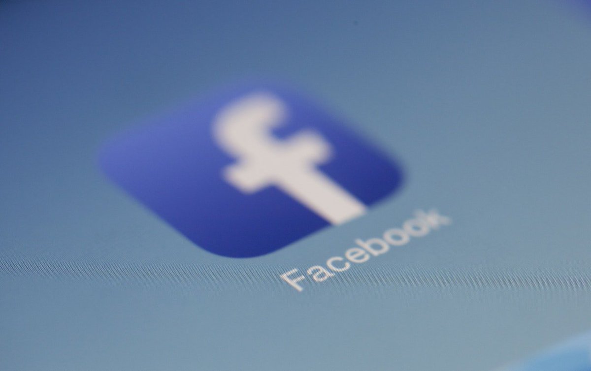 Digitalex_DZ's tweet photo. #Facebook lance des outils pour les administrateurs de #Groupes 
#reseauxsociaux #Digitalex 
https://t.co/0lwdT7pbvo https://t.co/8Kbu4hJ83N