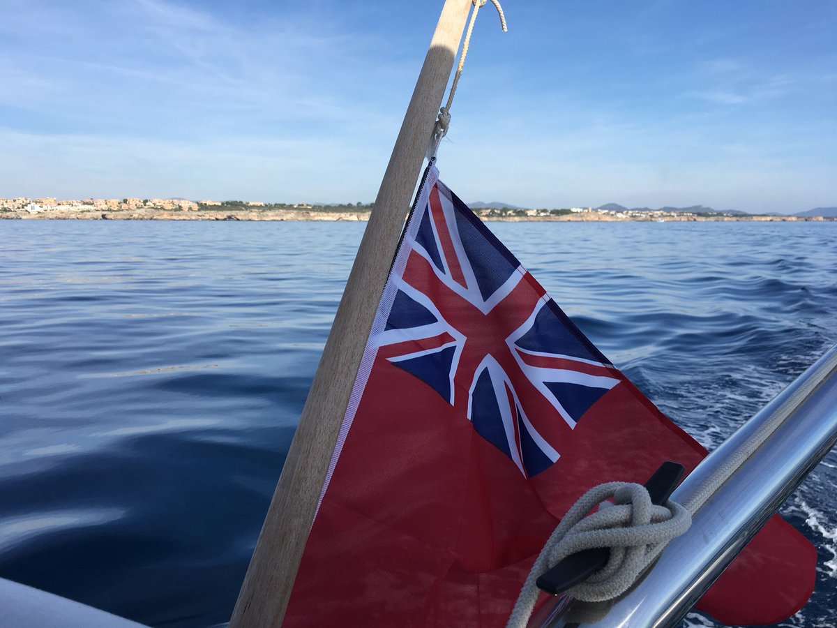 stuartcheyne's tweet image. Got myself a new bandana!