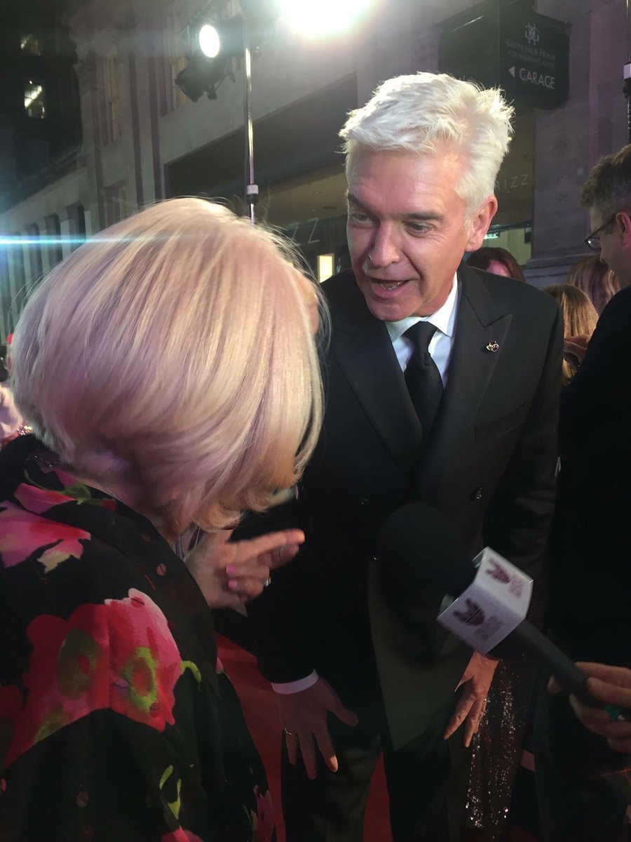 Dilys Price OBE tweet media
