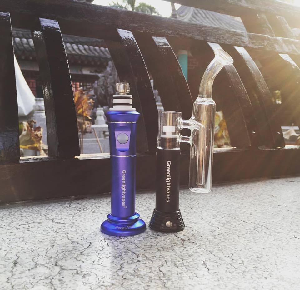 G9vapes's tweet photo. We've upgraded the classic #Henail in two ways,which do you love more.Left or righ?#greenlightvapes🤠🤠
@G9vapes https://t.co/2znTU8n8g0