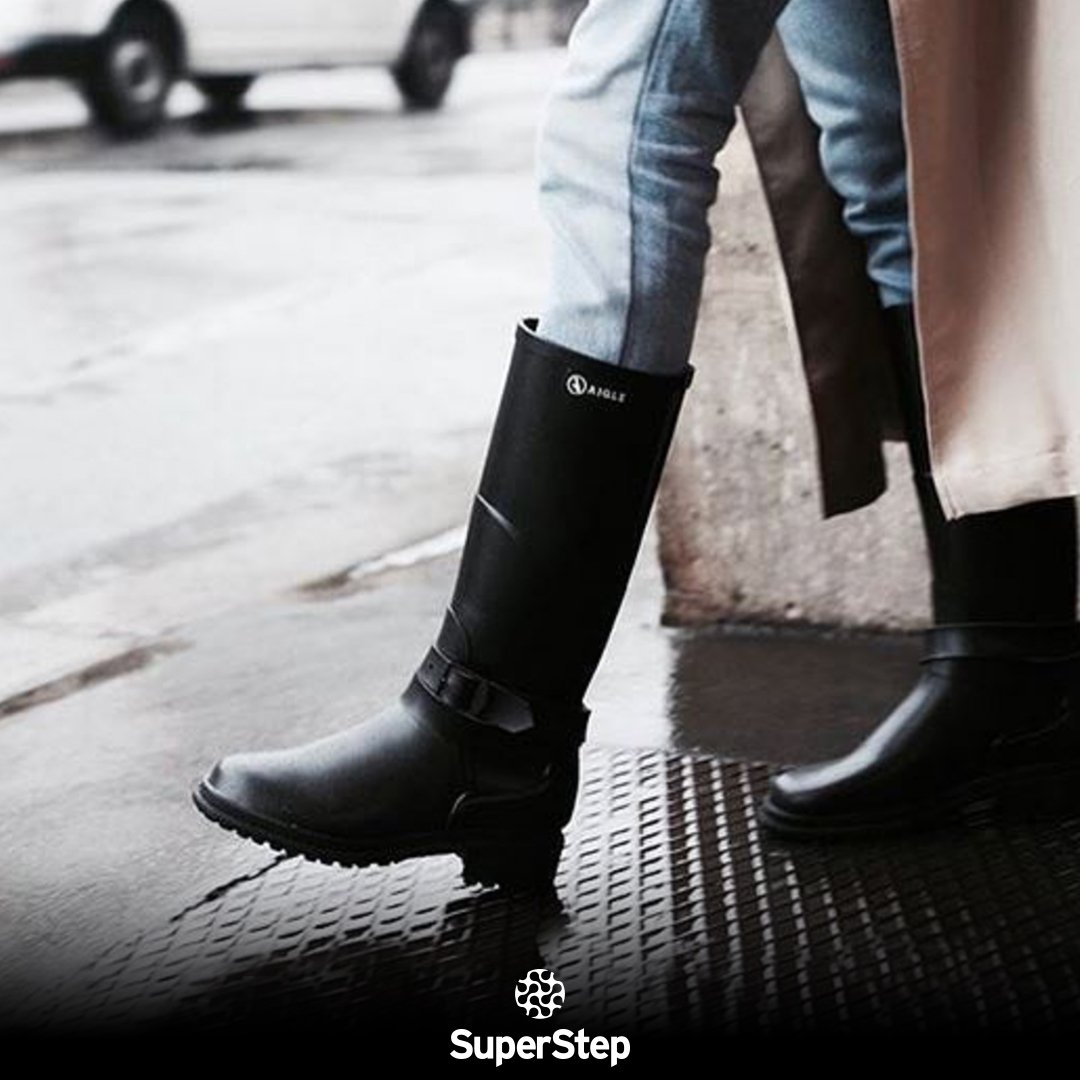 SuperStepTR's tweet photo. Kötü hava şartlarında bile şıklığınızdan ödün vermemenizi sağlayacak yeni sezon yağmur çizmelerini keşfedin. #aigle#superstep #superstepcom #rain #bot #cizme#yagmur #macadames #aiglemacadames#rainboots https://t.co/XnCndSuioI