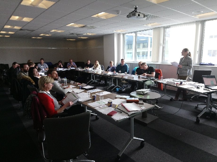 Soil_Science's tweet photo. ALC training in action. Day 2 for the 14 delegates in Birmingham https://t.co/vKNf7o9xQD