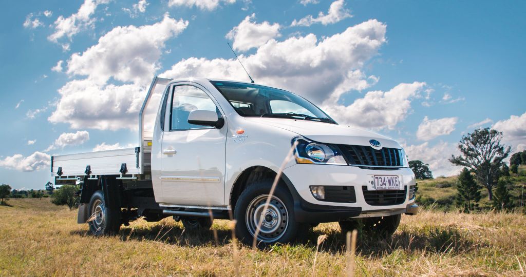 Mahindra has updated the Genio pickup for the 2018my. Prices and features here -
 bit.ly/2h4Iiy8 |#mahindra #genio #2018my