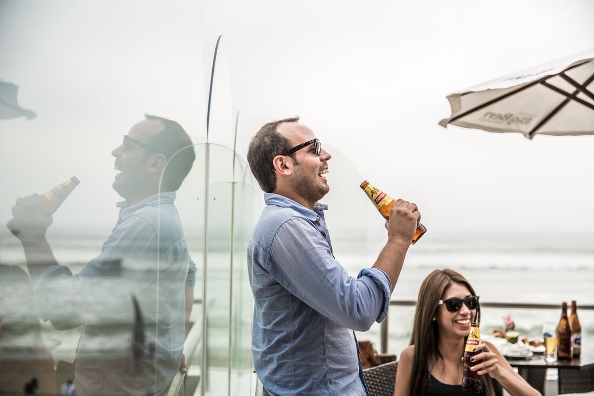 Know the warning signs of #alcoholism and keep an eye out for those around you: bit.ly/gt11ww