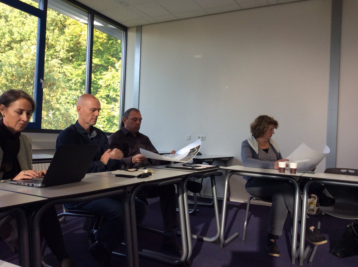 masi_mohammadi's tweet photo. Experts van oa @unetovni @HANnl @KIEN_Innovatie @Josepip @hatehabv denken mee over onze DomoticaGids olv @Coosje_HAN 
@gemeentearnhem https://t.co/BEmFbFSF6Q