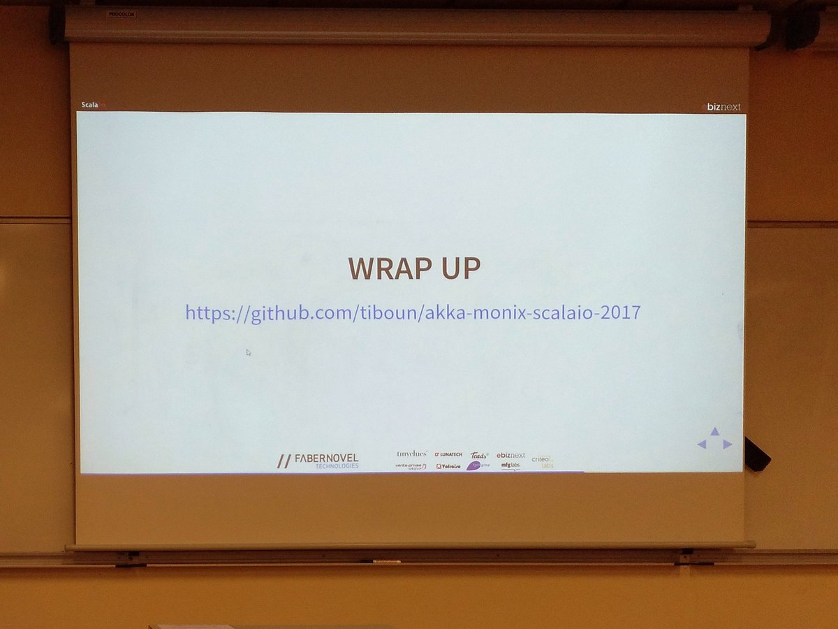 ze_dach's tweet photo. @Ebiznext @ScalaIO_FR Wrap up #akkastream vs #monix :) #scalaio2017 https://t.co/EnTyYE8SSG