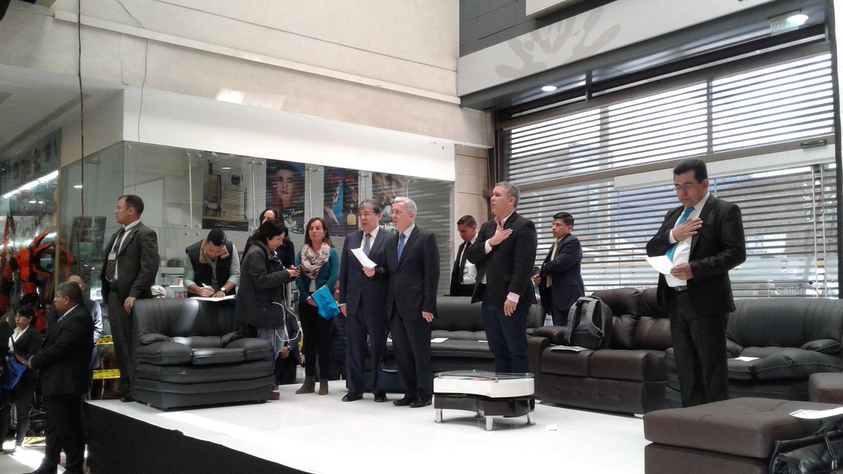 CarlosHolmesTru's tweet photo. Listos para iniciar #ForoCD sobre comercio e industria nacional @CeDemocratico Hoy estamos #ComprometidosConIndustria https://t.co/6cjGqCVPsg