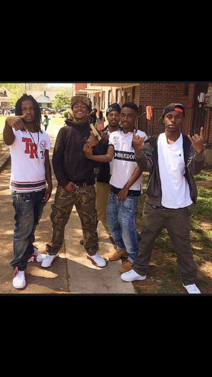 Bankrollsosa_'s tweet photo. I got some niggas locked away and I got niggas in a better place #LongLiveToolie ๐๐พ๐ #Freedasouth ๐๐ฏ Throw๐ https://t.co/KPVqBlNmvy