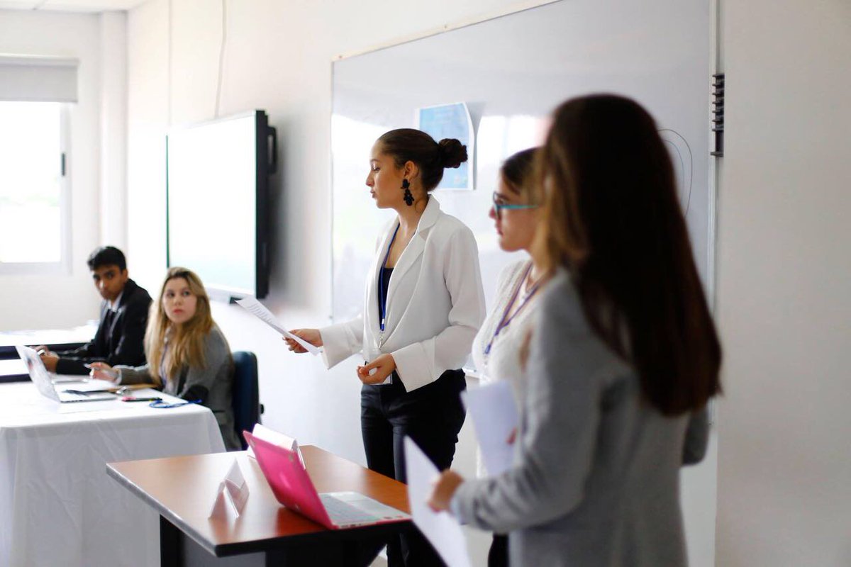 METSchoolPanama's tweet photo. #ModelMUN is an opportunity to practice research, public speaking, teamwork, negotiation, leadership, collaboration& writing skills #METMUN https://t.co/1ousAvLIC1