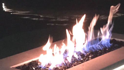 inspiredfirefx's tweet photo. Add ambiance, warmth, &amp; dramatic design elements with an outdoor fire feature.

#palmdesert #firefeature #fireonwater #outdoorliving https://t.co/gdniSDTPzR