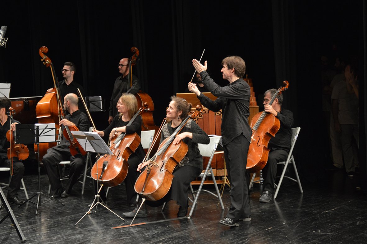 nitsdeclassics's tweet photo. 🎼Un Rèquiem per al segle XXI als @Teatresdevalls https://t.co/hwW2rEqNQl Camerata Eduard Toldrà i Cor Canticel #Musica #Mozart👏👏Fascinant!! https://t.co/hsDbQaP7dD