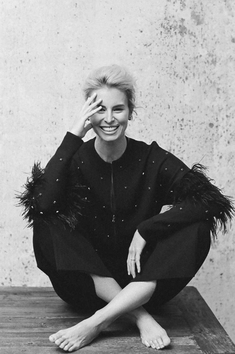 NewYorkModels's tweet photo. NIKI UNITED🌹"There is more to unite us than to separate us" shares #NikiTaylor for @monrowemagazine >> https://t.co/PIpv4HRktz  🇺🇸 #NYMMIcon https://t.co/ZdDDIf8wBz