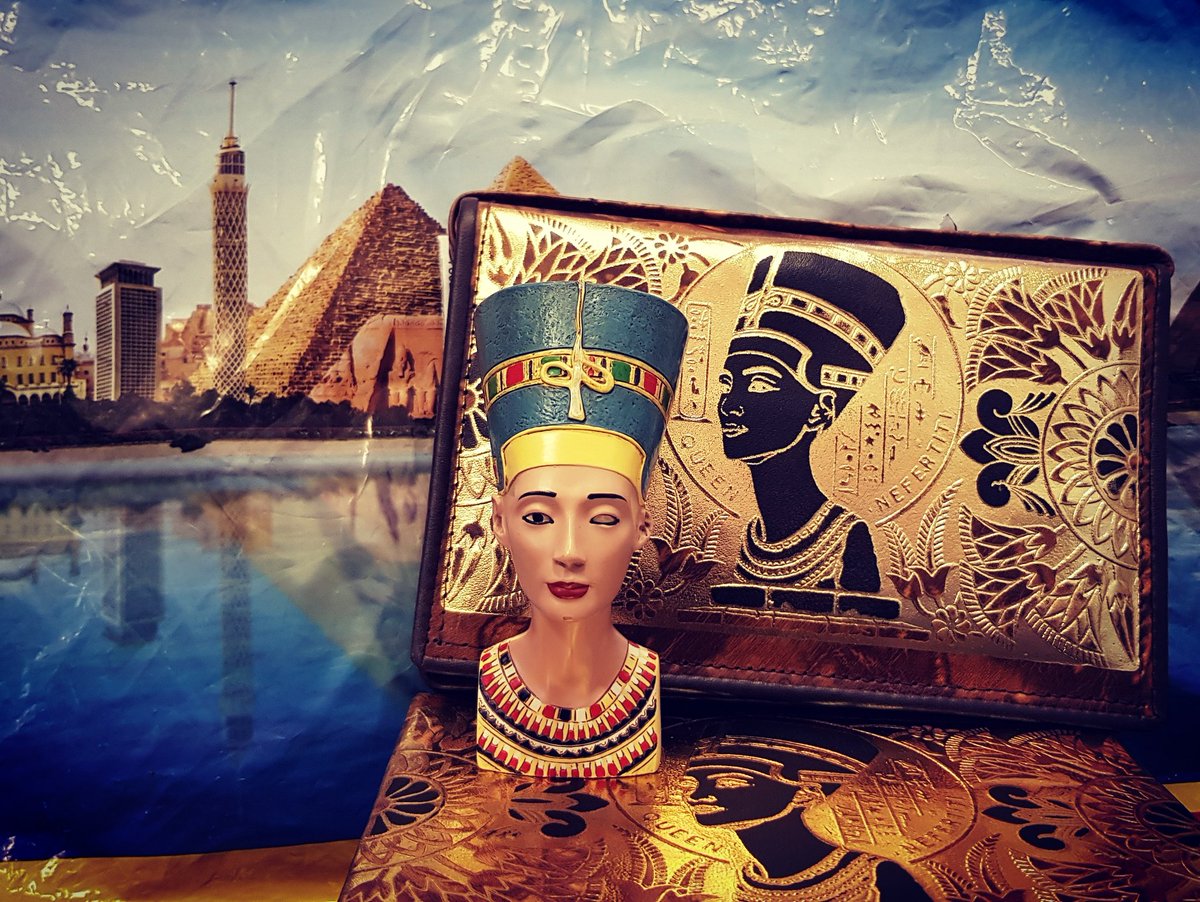 NefertitiNow's tweet photo. Soooo happy with my new presents from Egypt! #thisisegypt 🇪🇬 ✉ https://t.co/J46ugLFs4M