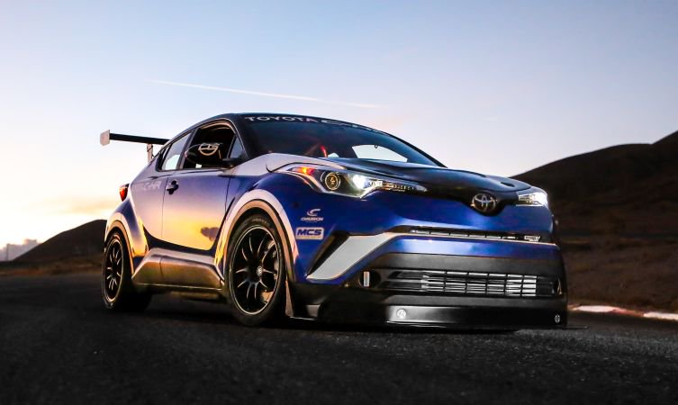 ToyotaNL's tweet photo. Met ruim 600 pk is dit de snelste crossover ter wereld. De #ToyotaCHR R-Tuned staat nu op tuningbeurs #SEMA: https://t.co/68CBGHnISA https://t.co/QFiklENRpm
