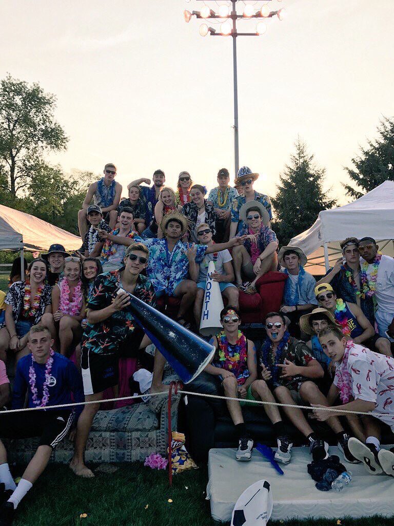 Section_Goals_'s tweet photo. Columbus North High School (Dog Pound).                   
@cnhssuperfans.                                      Columbus, Indiana. https://t.co/uwx0rJgjcs