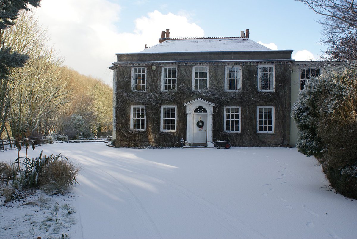 Perfect for festive family dining and corporate events, why not head to <a href="/roseinvale/">Rose in Vale Hotel</a> in the run up to Christmas?