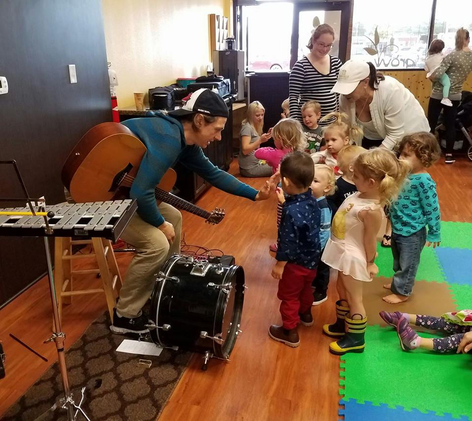 NatureFoodPatch's tweet image. Don't forget round 2 of singing, dancing &amp;amp; fun! Mr. Brad's Music is TONIGHT @ 6:30PM in #PaTcHwOrKs🎶 #MeetLearnGrow #ThePatchLife