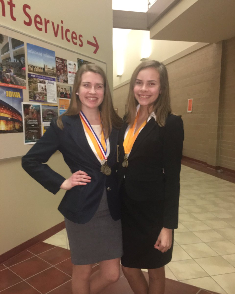 mgdeca's tweet image. Day 2: Professional Dress ✅