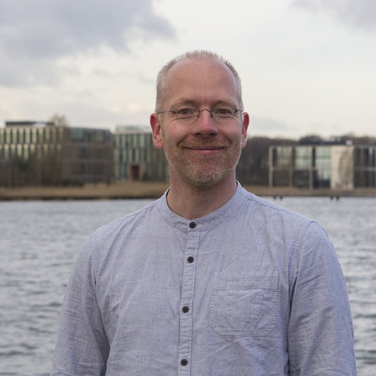 Drive_Amber's tweet photo. Here's one guy who can take a breather after our funding announcement yesterday: Our investor relations manager! #AmberTeam #DriveAmber https://t.co/L5GlowdGfu