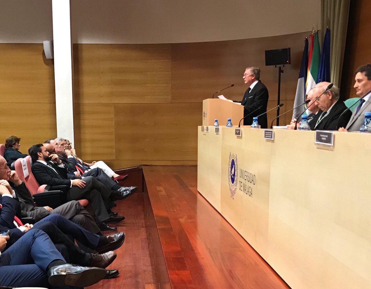 AcademiaAgp's tweet photo. Acudimos al ingreso de Felipe Romera, director del @PTAMalaga, en la Academia Andaluza de Ciencia Regional #innovacion #acacr https://t.co/mRbTOD36Yl
