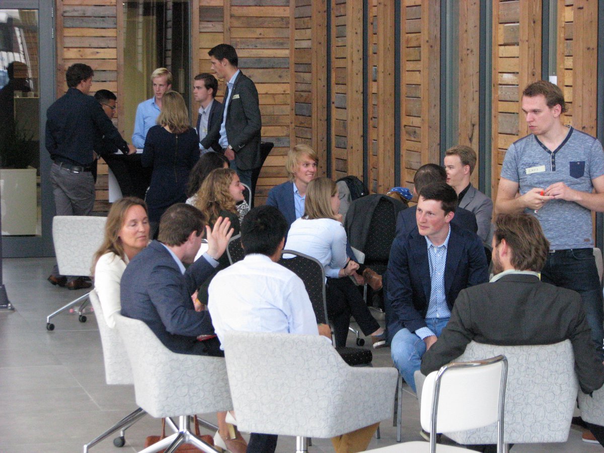 Aan het studeren of net afgestudeerd? Vul deze enquete in als input voor onze workshop op de werkconferentie TSE tinyurl.com/yc3ryl7x