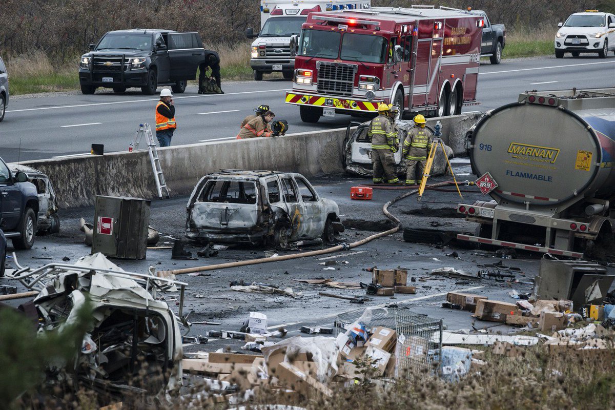 #Highway400 reopens after deadly pileup that set off massive fireball:   bit.ly/2hwqmJp https://t.co/Ft9A9eljiq