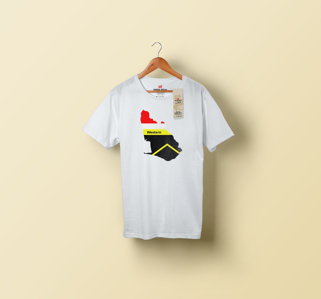 joe_phines's tweet photo. tadi fo) nso de3 wo mo #trybalwear  https://t.co/AnQInRIZFS https://t.co/L7PZRiXFbP