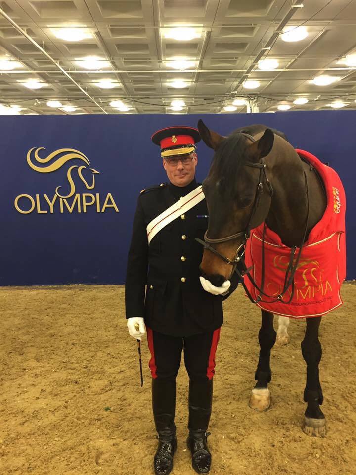 ArmyEquiUK's tweet photo. Best of British to the 15 Armed Forces riders competing for the 8 places in the Services SJ Class @olympiahorse 2017! #onearmytwohearts https://t.co/Dz1d029m1x