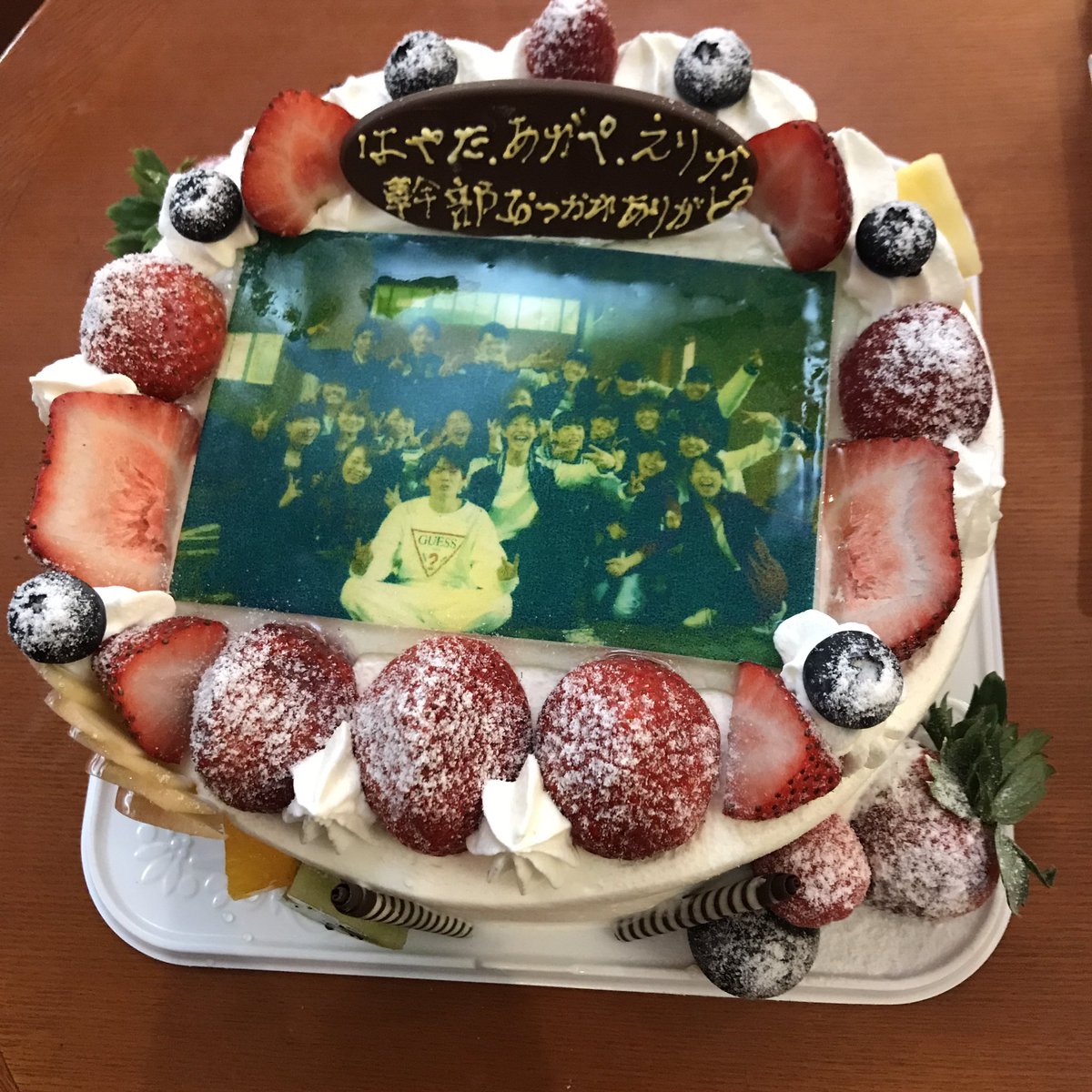 DANCE_REALJAM's tweet photo. 【21代最後のMT😢!】
今日は21代最後のミーティングということで、ジャンル長7人から幹部3人へ、ケーキをプレゼントさせて頂きました🎂♡！
喜んでもらえてよかったです☺️
幹部3人のはやた、あがぺー、えりかそして21代みんな、1年間ありがとう☺️
あと残すは学祭のみ！最後まで頑張りましょう☺️ https://t.co/KMBK4szf42