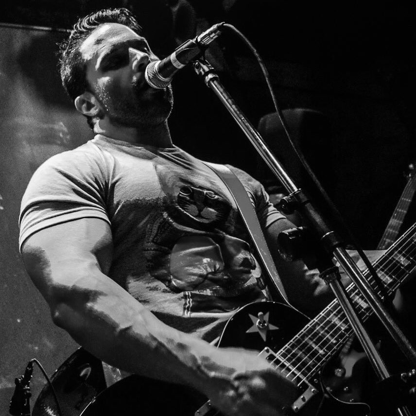 DAgneseMartin's tweet photo. #martindagnese #rock #mitosargentinos #rock #manhattan #guitarras #gonzaloaldas #roserodriguez #jeanettenenezian #nahuelbracchitta https://t.co/IKvAhftTbO