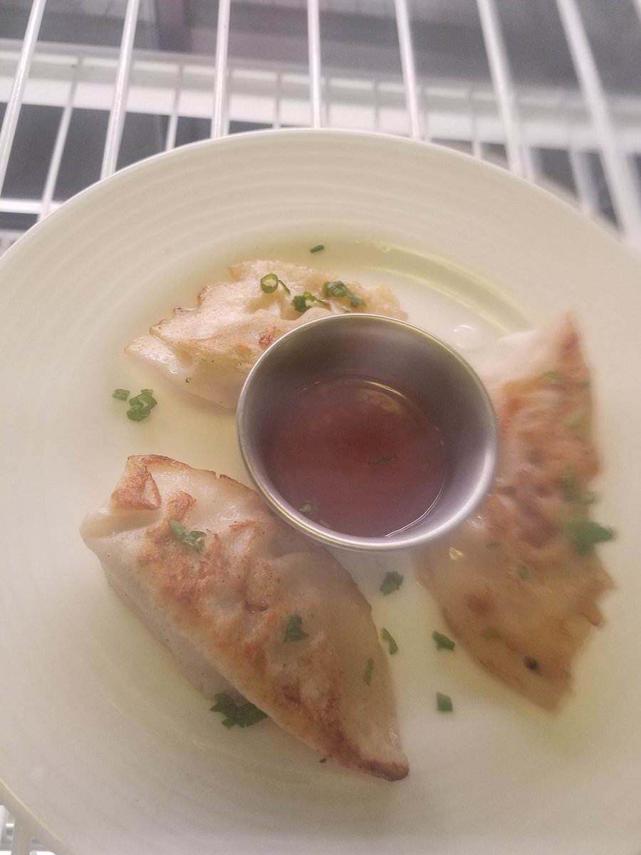 CinitaeS's tweet image. This weeks cuisine is China. I learned how to make pot stickers for the first time and how to make different shapes with them #285CUL