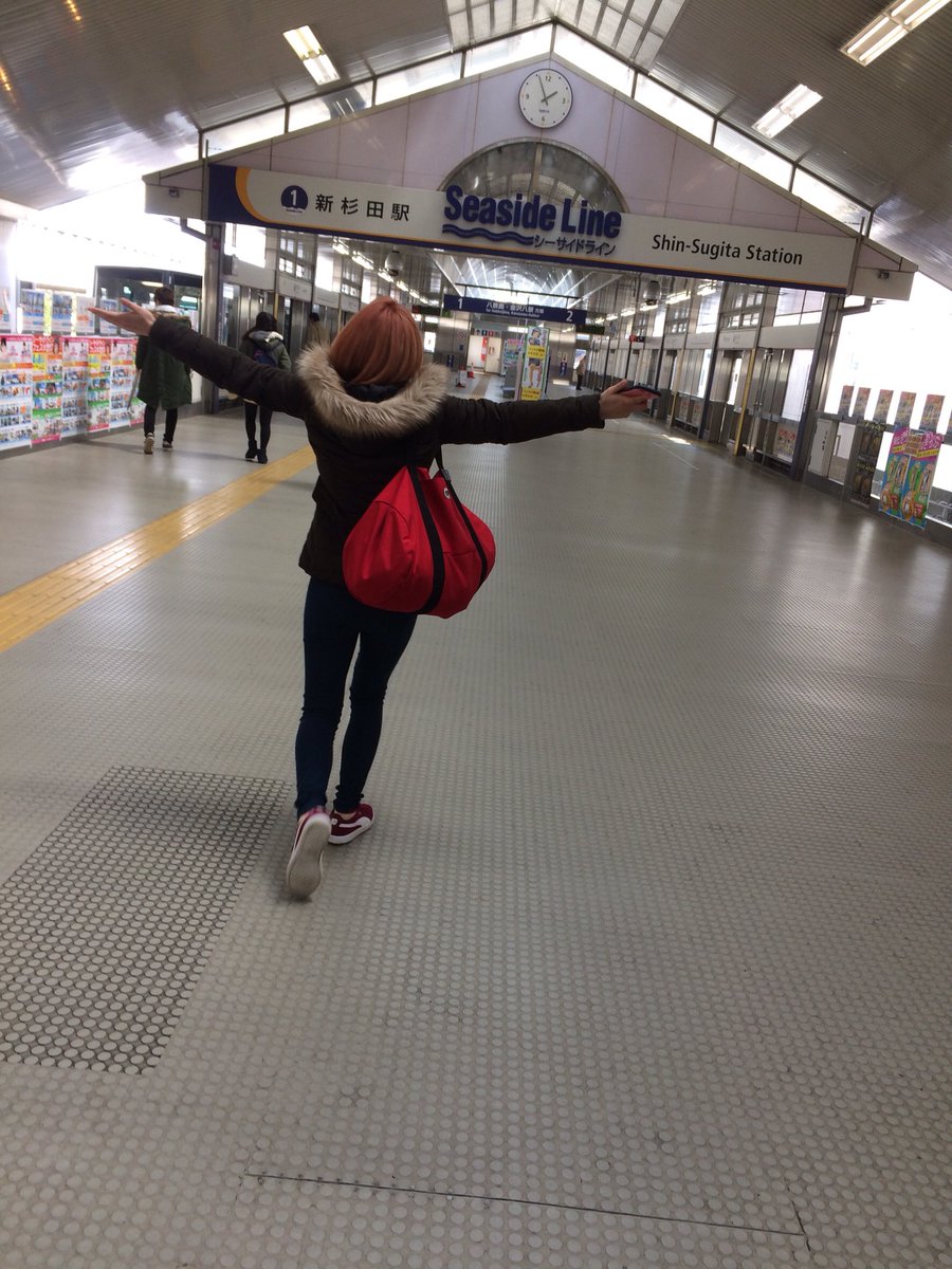 ux_lw's tweet photo. 電話でゆーことない？って2回言われてとにかくてきとーに「おめでとう！！」って言った��昨日誕生日やった😳💥🤦‍♀️ってゆー衝撃の事実知った。
改めておめでとう🤚完璧に忘れてた
離れてる分会えへんけど、春は会いに行くからまってて誕プレと香港・マカオのお土産持って行くわ😇🔅 https://t.co/J42dk1B2Ie