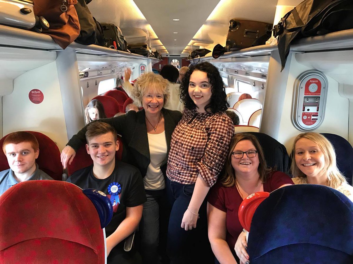 PMM_PayrollJMA's tweet photo. Payroll team @pmm_acc on route to #therewards2017. Wish us luck. #serviceproviderteam #shortlisted #greatcolleagues #London https://t.co/AwF6nTWejw