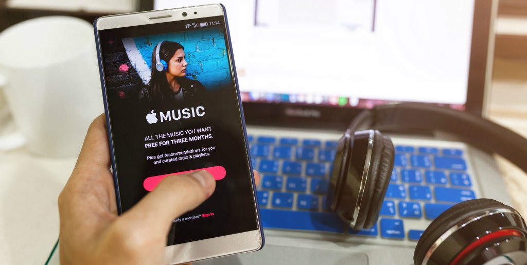 midem's tweet photo. The reentry was profitable for the music industry. Find on #MIPBlog the key figures of the streaming market https://t.co/vc00DXiPwQ https://t.co/tJKzjraOAl