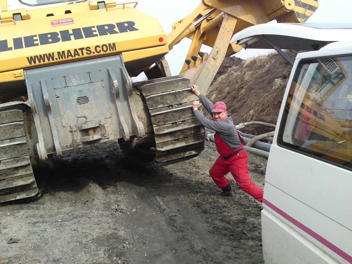 GladlyDo's tweet image. We lift the heavy stuff that you don't want to #bostonmoving #heavyhitters 💪💪💪💪💪💪💪💪