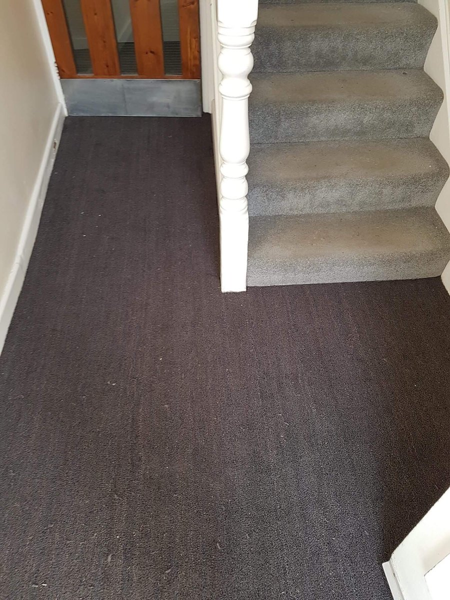 CarpetsCrosby's tweet photo. @KersaintCobb grey coloured coir to this hotel lobby https://t.co/4zndJK8HdR