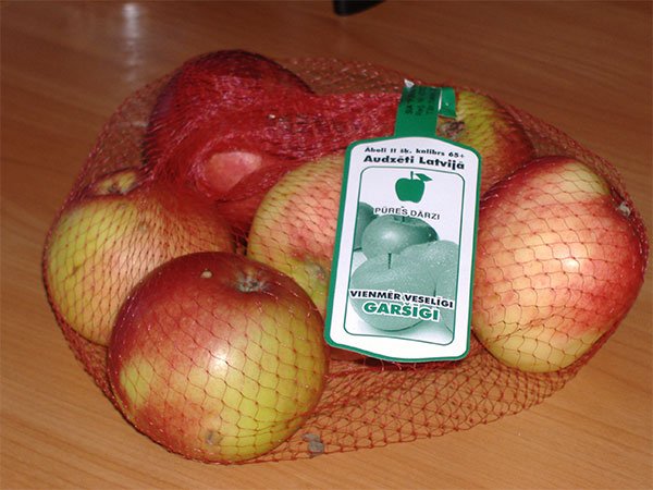 Rudens āboli - Jau vairāk kā mēnesi “Pūres dārzu” ābolu smarža piepilda veikalus Rīgā un Jūrmalā. puresdarzi.lv/puresdarzi/rud…